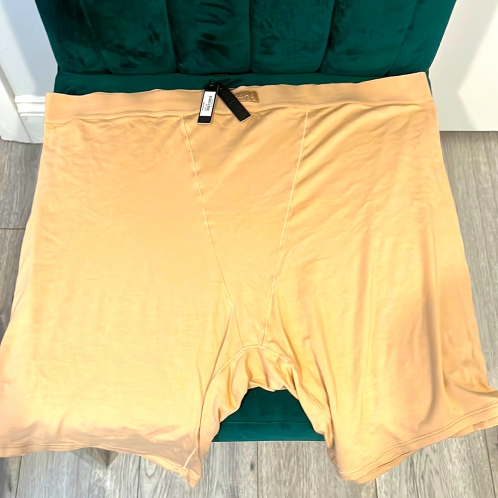 Boy short style under wear